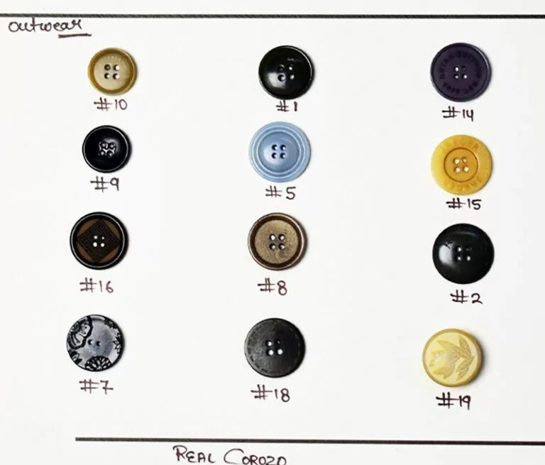 Corozo button