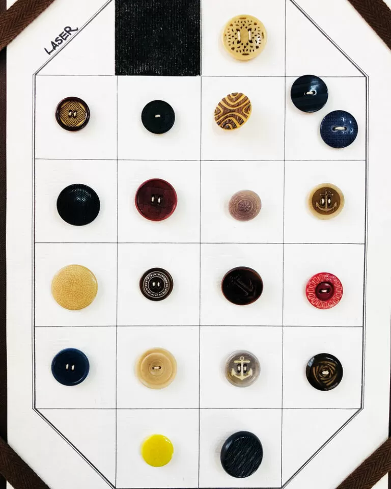 Corozo button